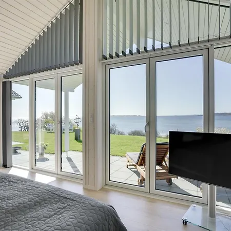 Lander - 20m From The Sea By Interhome Semesterbostad *