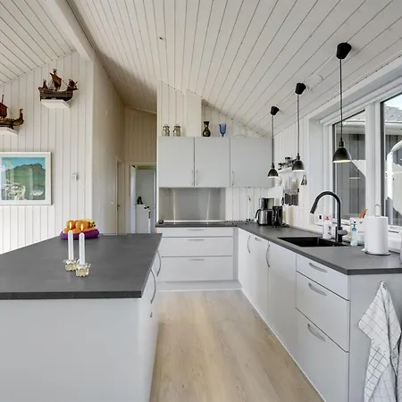 Lander - 20m From The Sea By Interhome Semesterbostad *